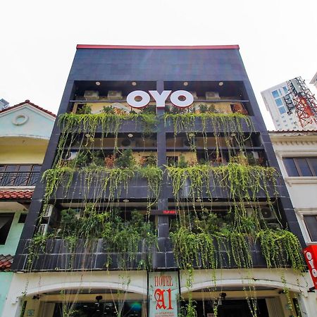 Super Oyo Capital O 217 A1 Hotel Surabaia Exterior foto